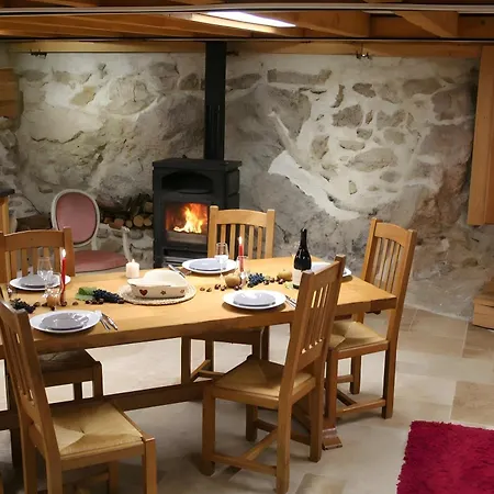 펜션 Familial De Ganisson Presles (Isere)